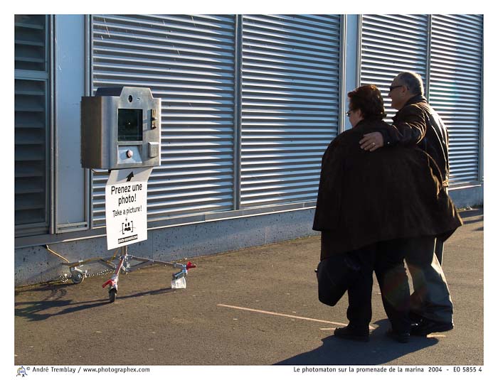 Le photomaton sur la promenade de la marina