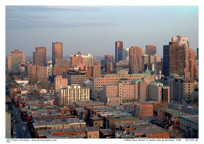 L'Hôtel-Dieu devant le centre-ville de Montréal