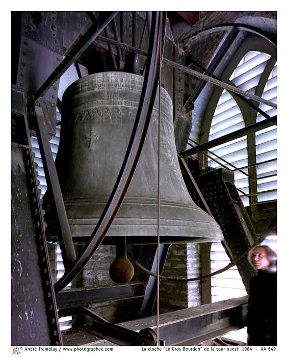 La cloche “Le Gros Bourdon” de la tour ouest